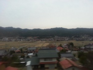 Bergige Landschaft auf dem Weg nach Takayama