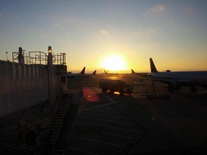 Morgens am Flughafen in SFO