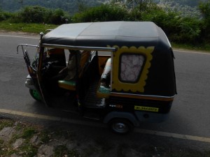Mit dem Tuktuk durch die Berge
