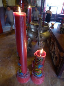 Kerzen im Chinesischen Tempel