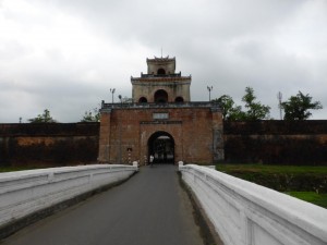 Auf dem Weg in die Zitadelle von Thang Long (Hue)
