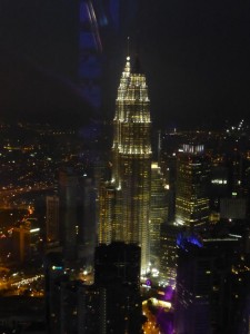 Die Petronas Tower in der Nacht