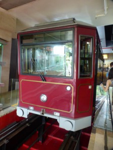 Die historische Tram am Victoria Peak
