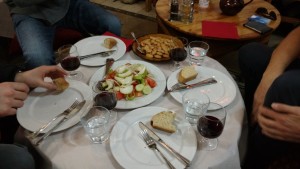Albanisches Abendessen in Tirana