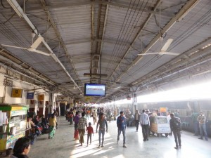 Der Bahnhof in Agra