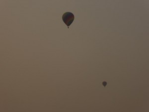 Abendflug der Heißluftballons