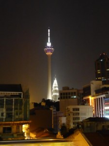 KL Tower und die Petronas Tower