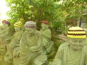 Buddhas mit Mützchen