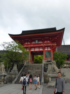 Im Kiyomizu-dera