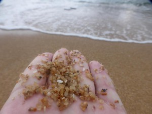 Ganz körniger Sand am Stanely Beach