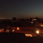 Nachts auf der Dachterrasse